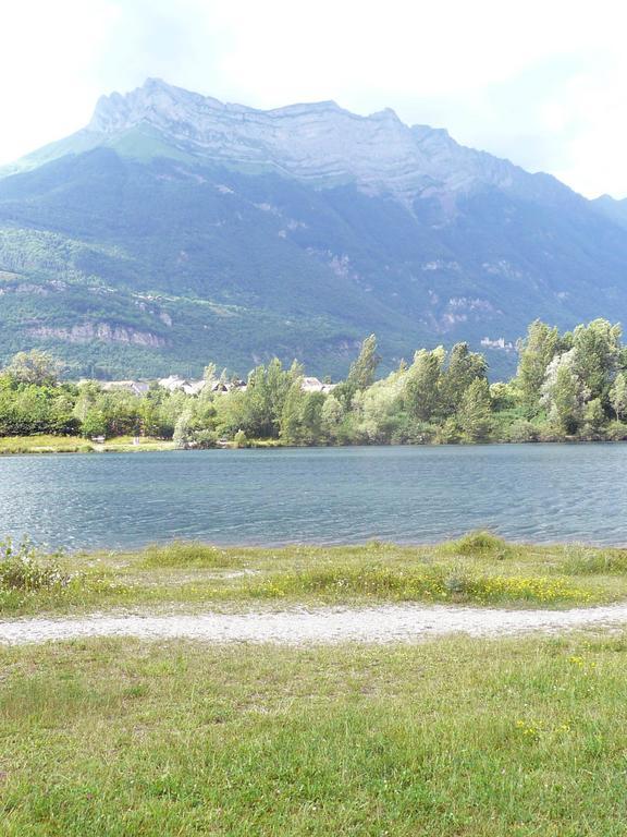 Maison De Savoie Saint-Pierre-dʼAlbigny Esterno foto